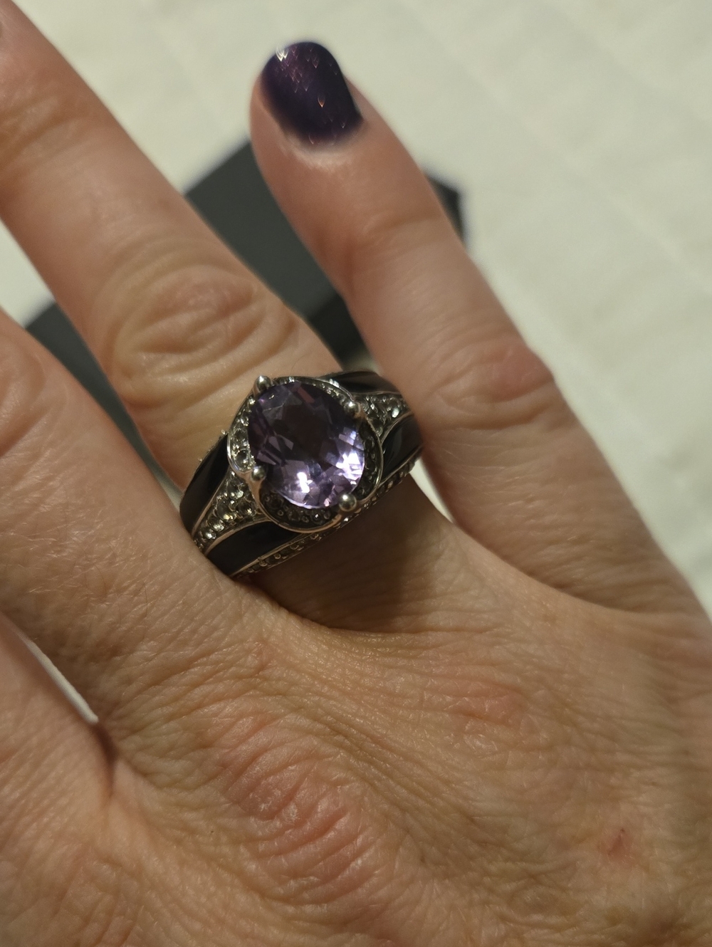 Sterling Silver Purple Oval Amethyst Ring with Accent Onyx & Crystals Size 6